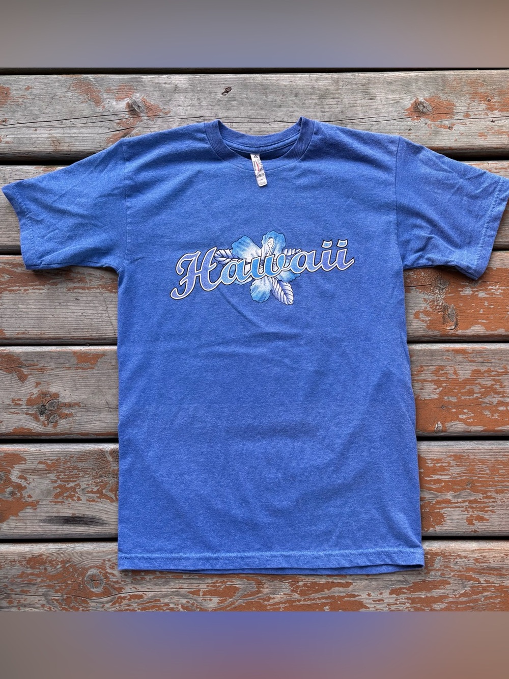 Hawaii Blue Basic Short Sleeve Top - Size Small